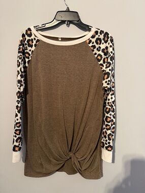 Women’s Brown Knot-Front Long Sleeve Top with Leopard Print Sleeves